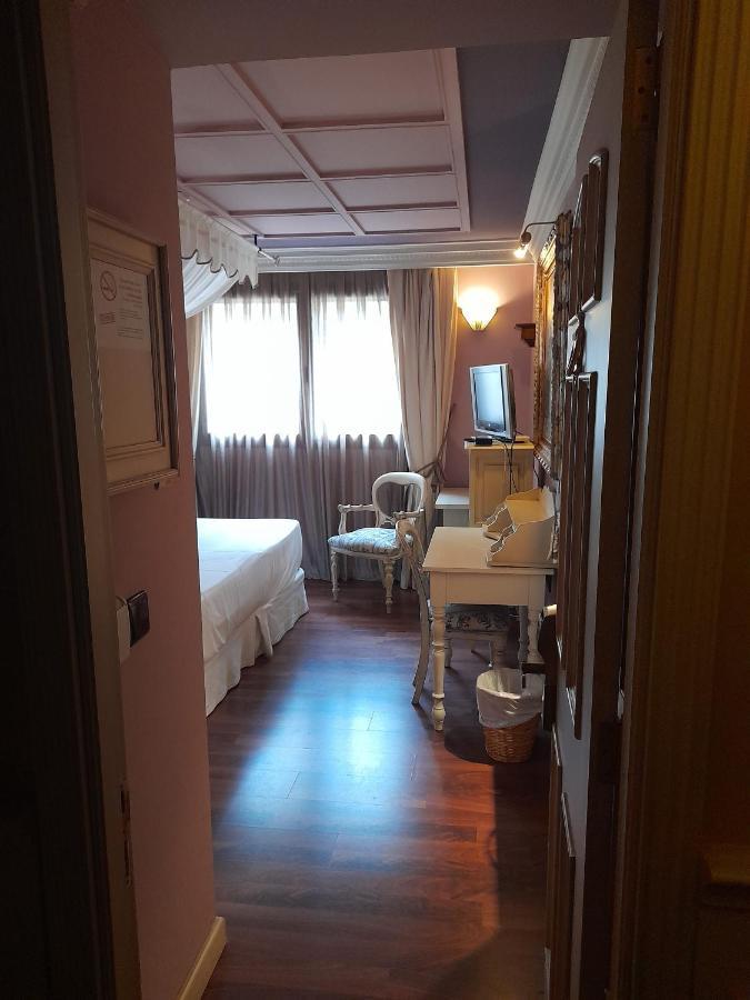 Hotel Ibb Masia De Lacy