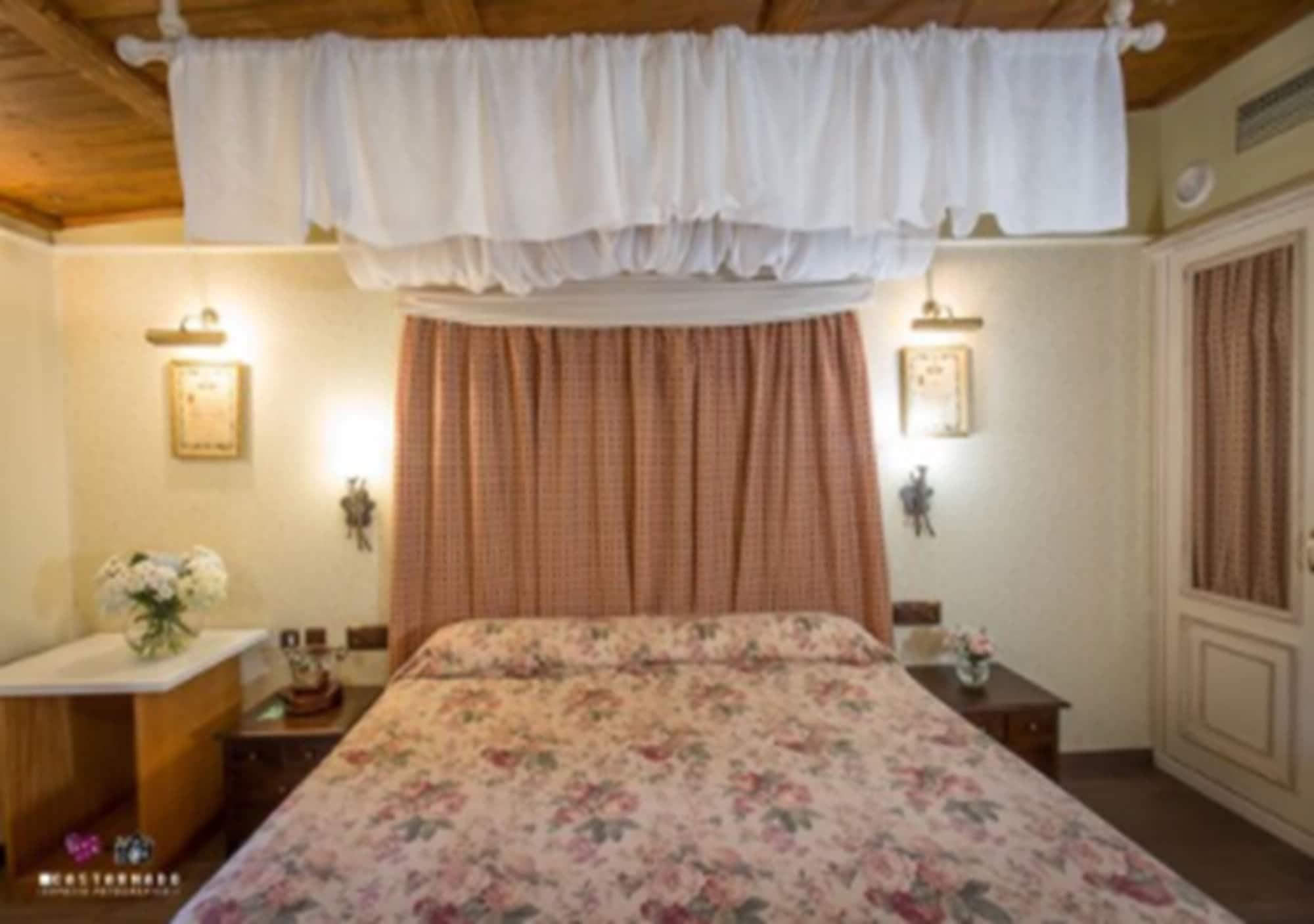 Ibb Masia De Lacy