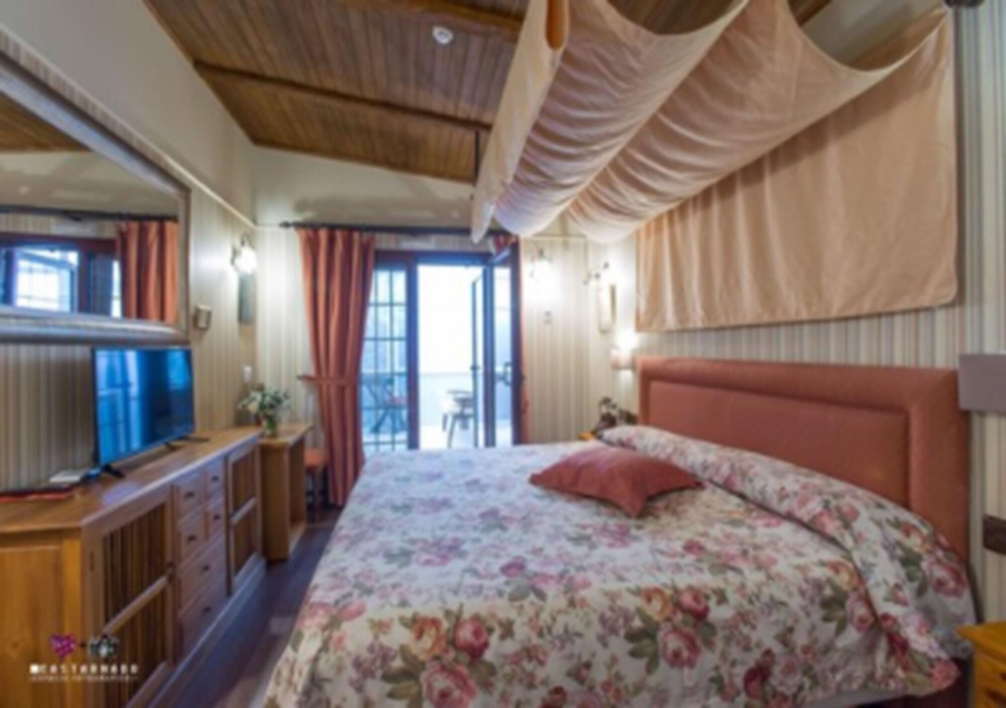 Ibb Masia De Lacy Hotel 4*