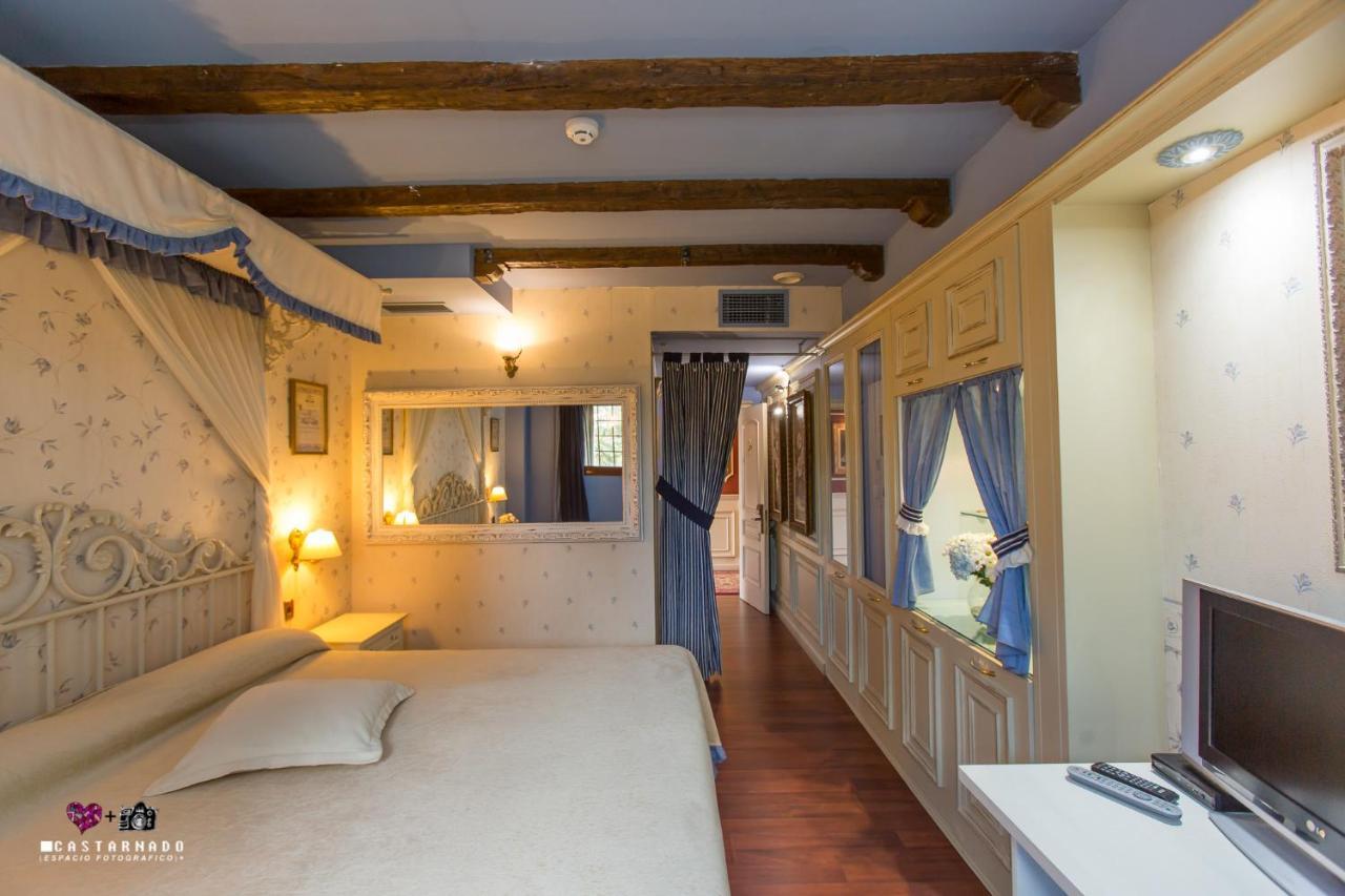 Ibb Masia De Lacy Hotel